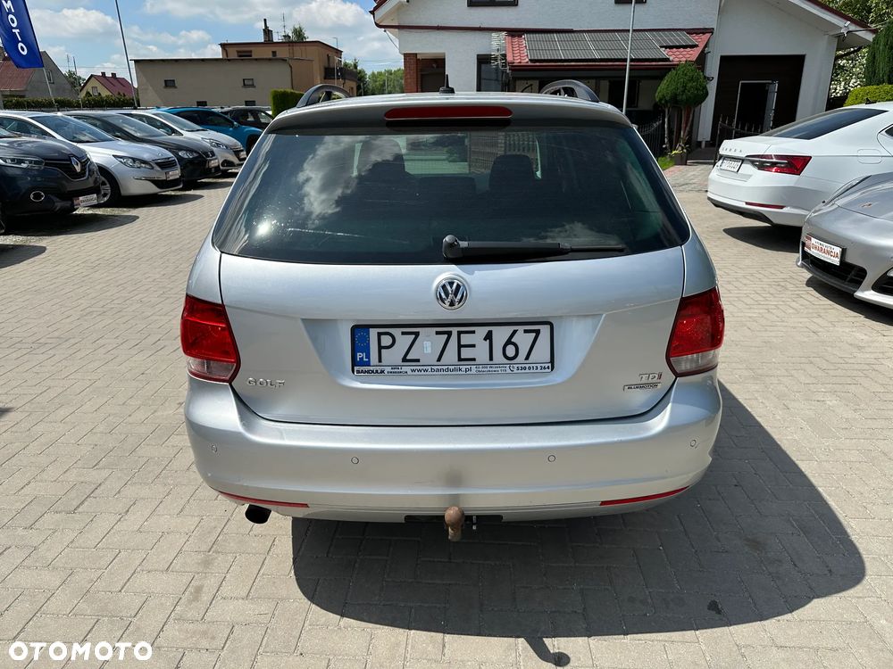 Volkswagen Golf - 32