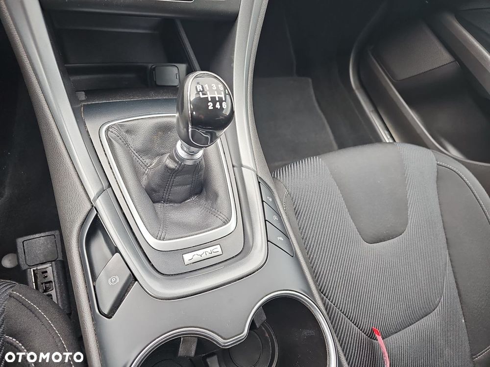 Ford Mondeo - 25