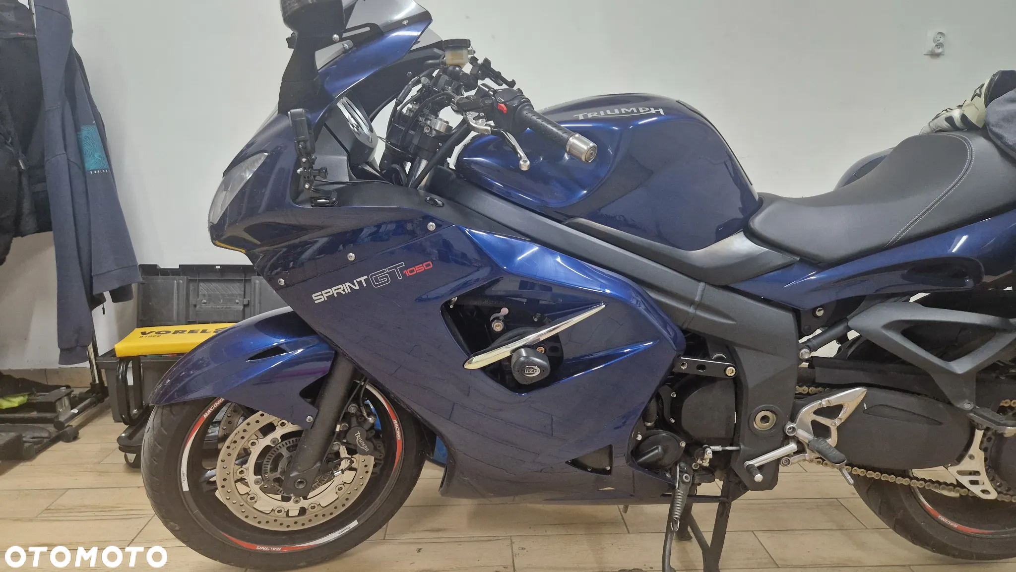 Triumph Sprint - 3