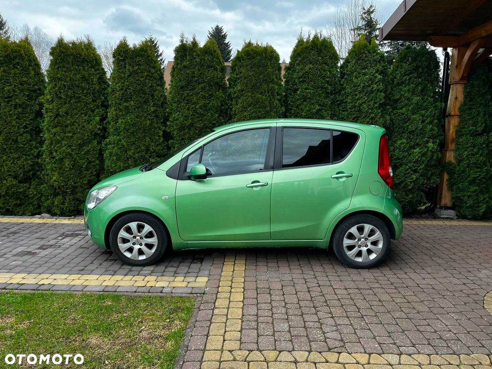 Opel Agila - 2