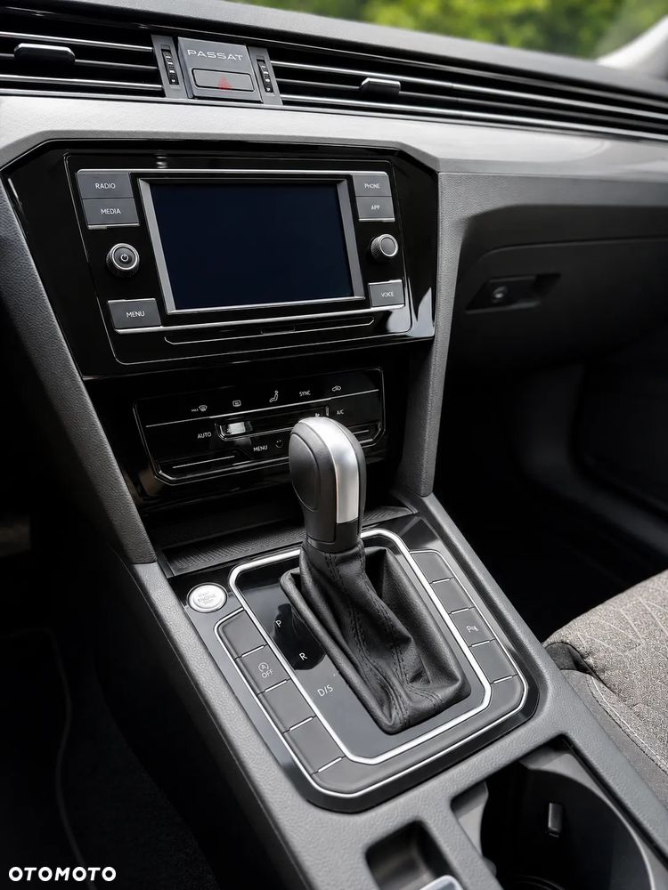 Volkswagen Passat 1.5 TSI EVO Business DSG - 17