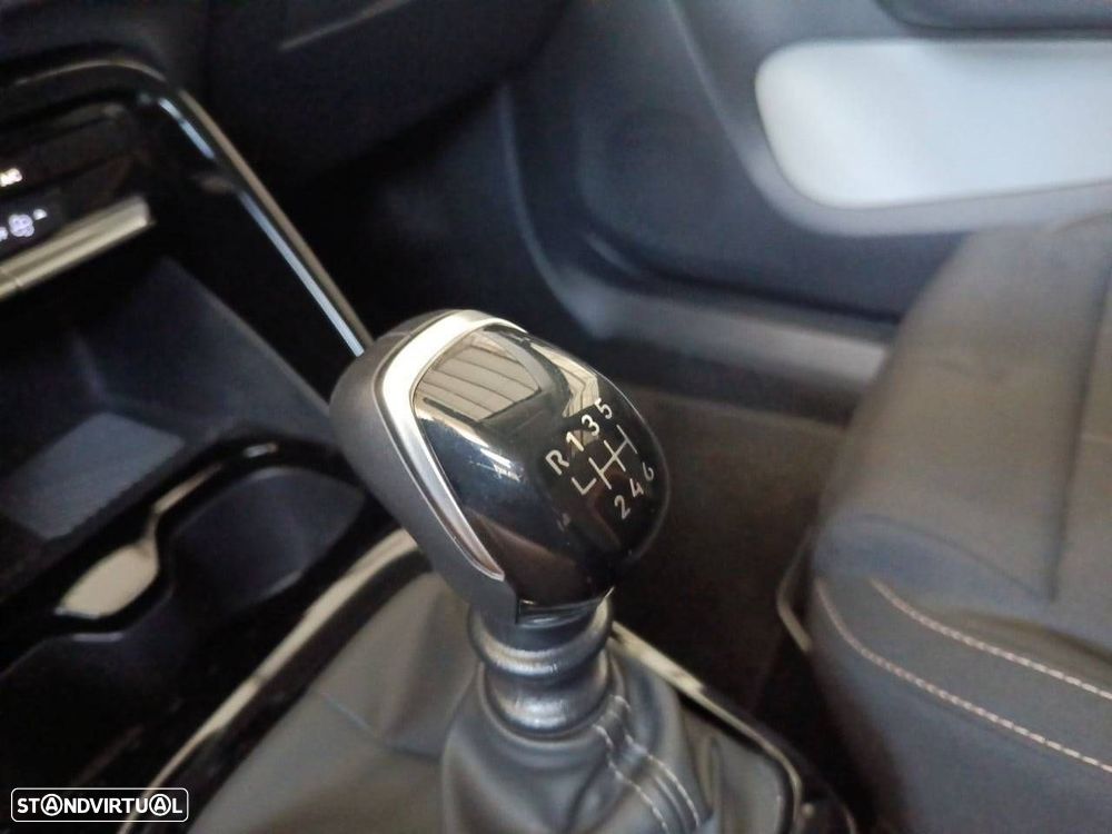 Citroën C3 Aircross 1.2 PureTech Plus - 19