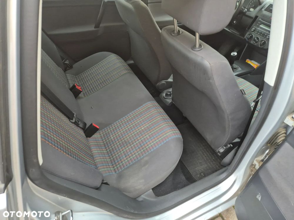 Volkswagen Polo - 7
