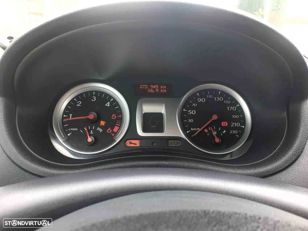 Renault Clio 1.5 dCi Dynamique S - 16