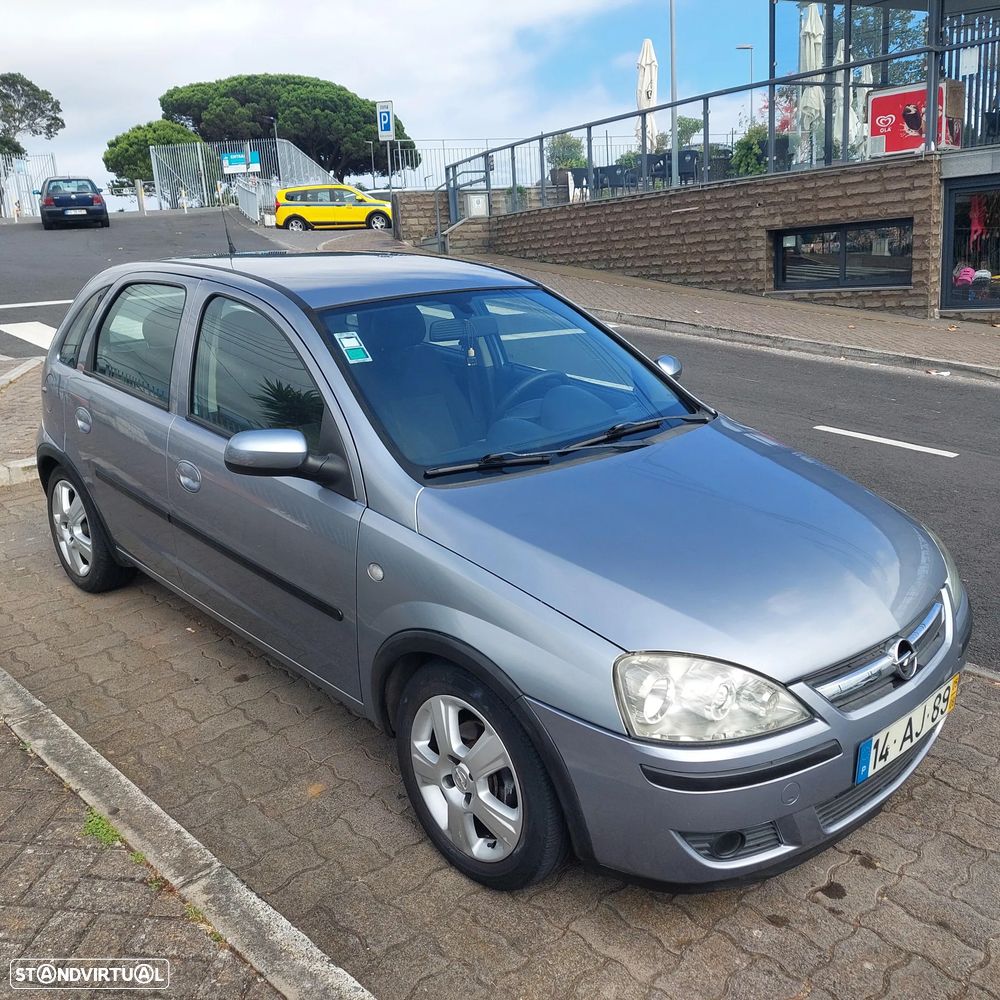 Opel Corsa 1.2 Twinport First - 2