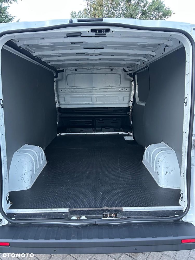 Renault Trafic - 17