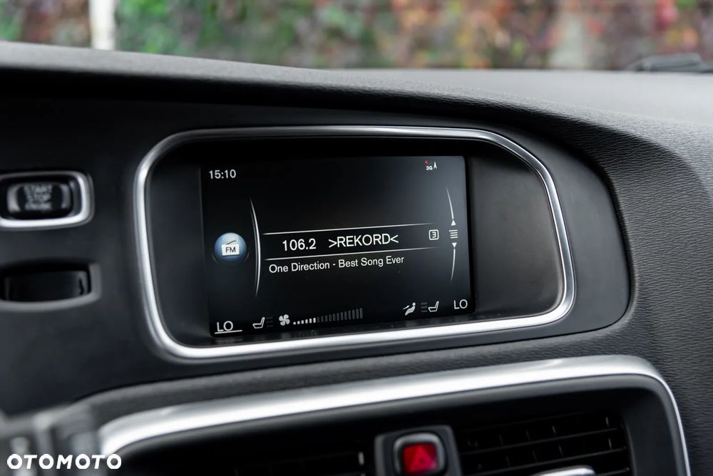 Volvo V40 Cross Country T4 AWD Geartronic Momentum - 32