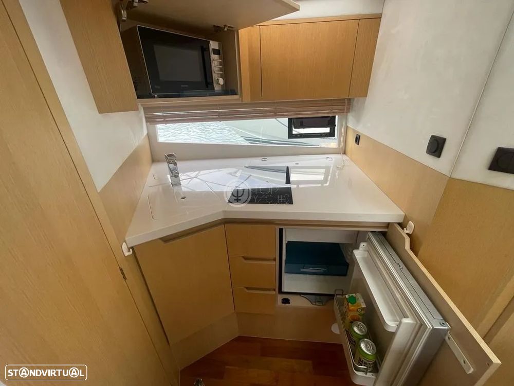 Galeon 335 HTS - 21