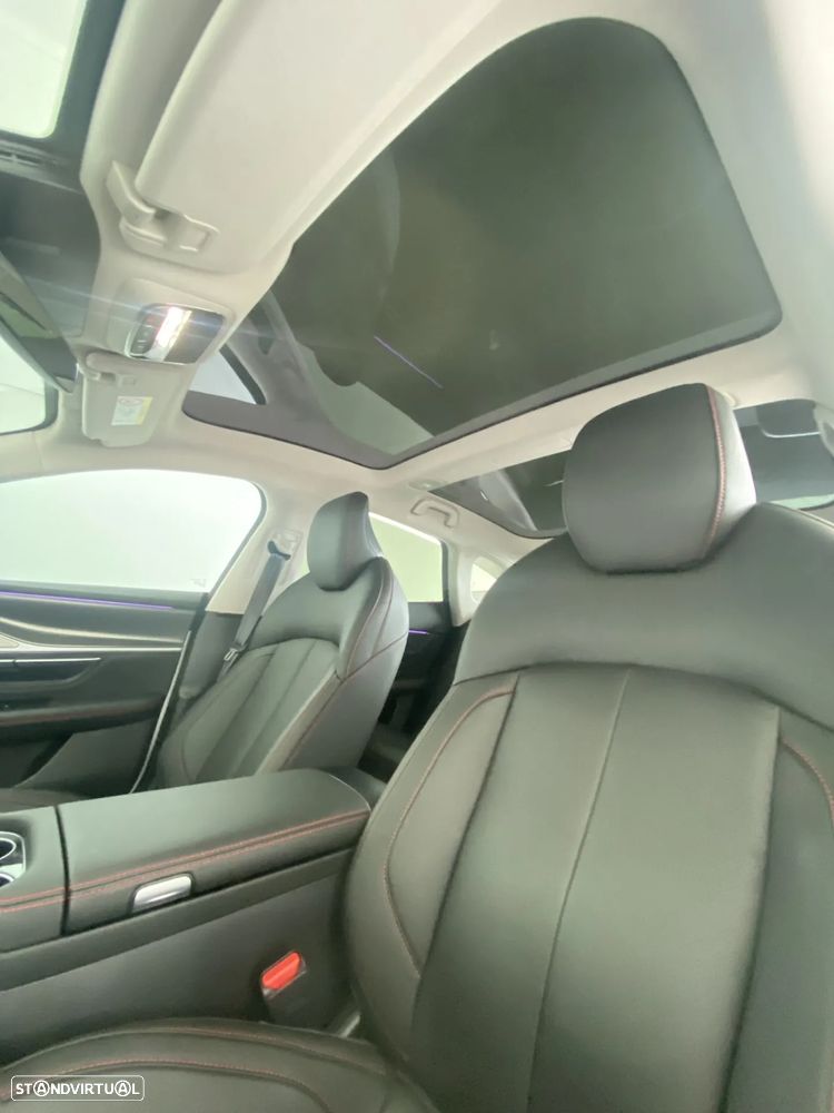 Xpeng P7i 86.2 kWh Long Range - 16