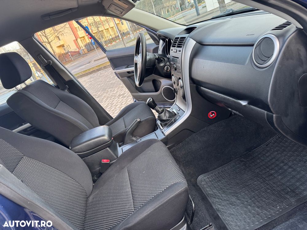 Suzuki Grand Vitara 1.9 DDIS JLX Navi - 10