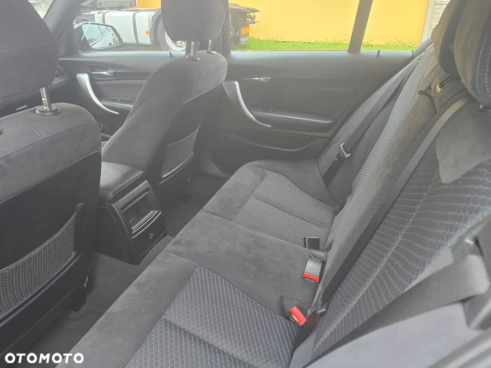 BMW Seria 1 120i M Sport Shadow - 23