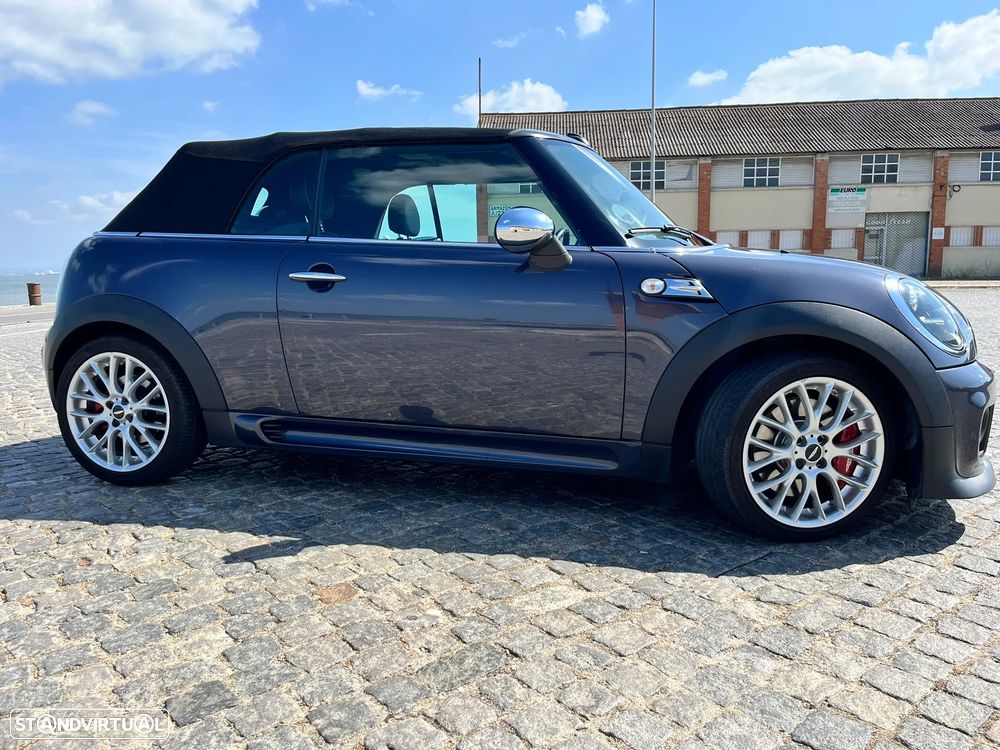 MINI Cabrio John Cooper Works - 6