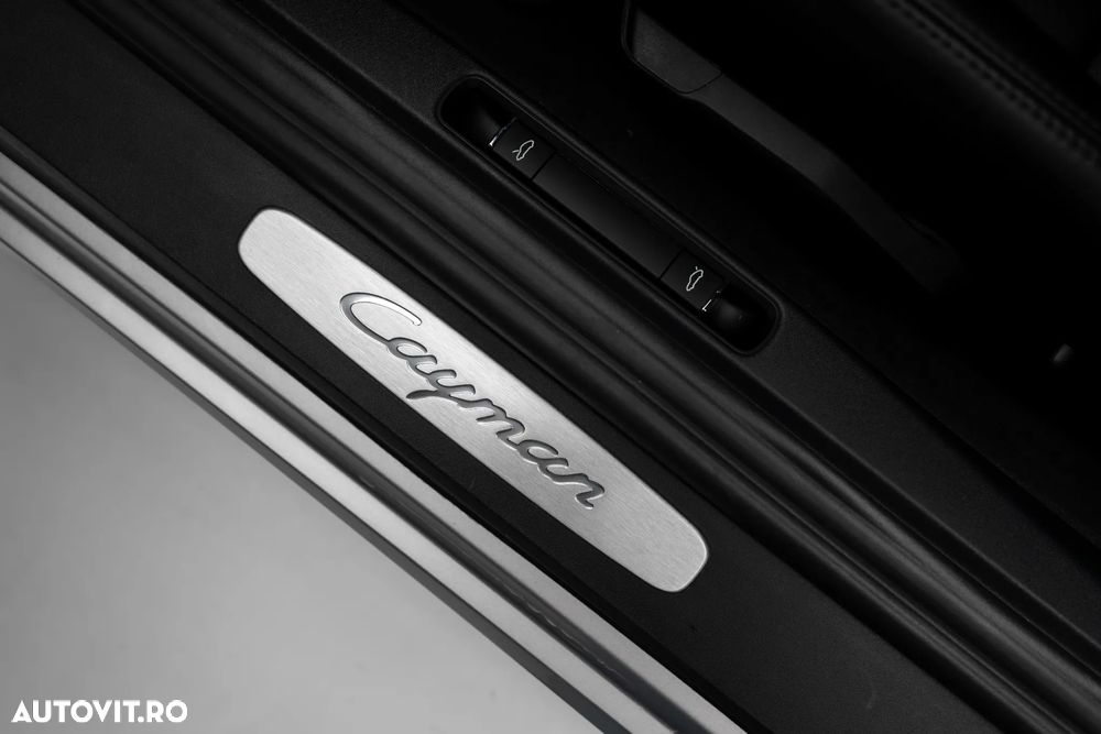 Porsche Cayman PDK - 31