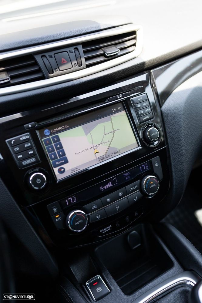 Nissan Qashqai 1.5 dCi N-Connecta - 19