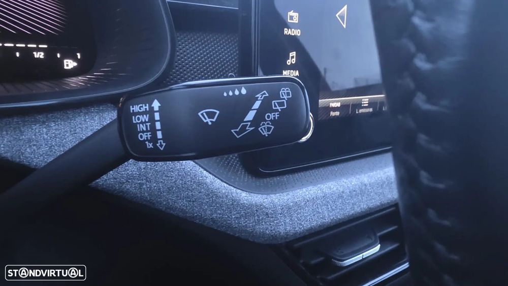 Skoda Kamiq 1.0 TSI Style DSG - 28