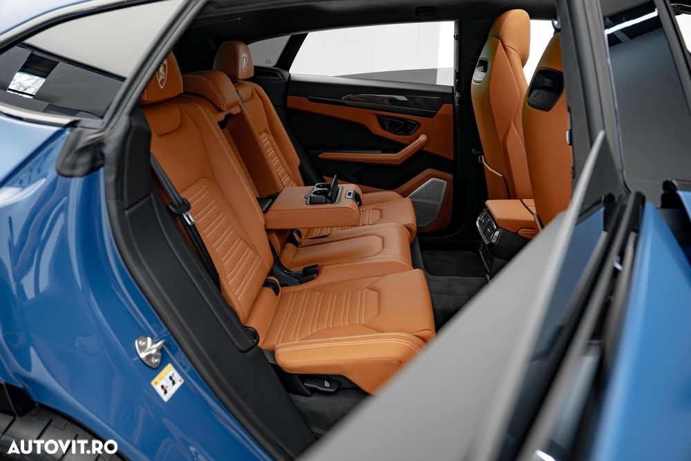 Lamborghini URUS Standard - 22