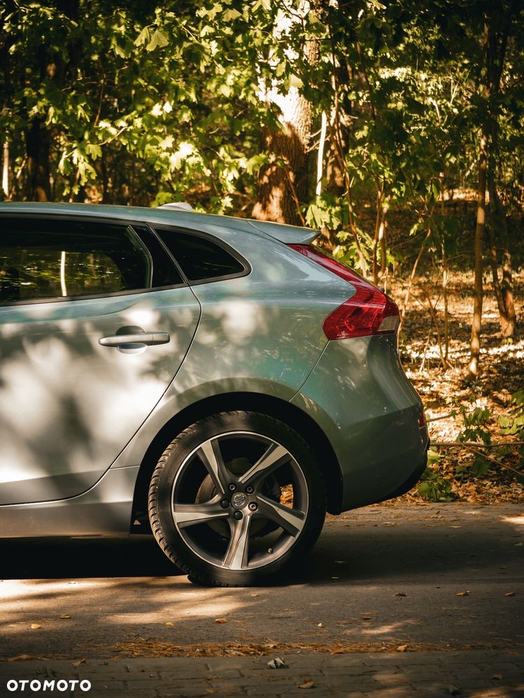 Volvo V40 D2 Momentum - 5