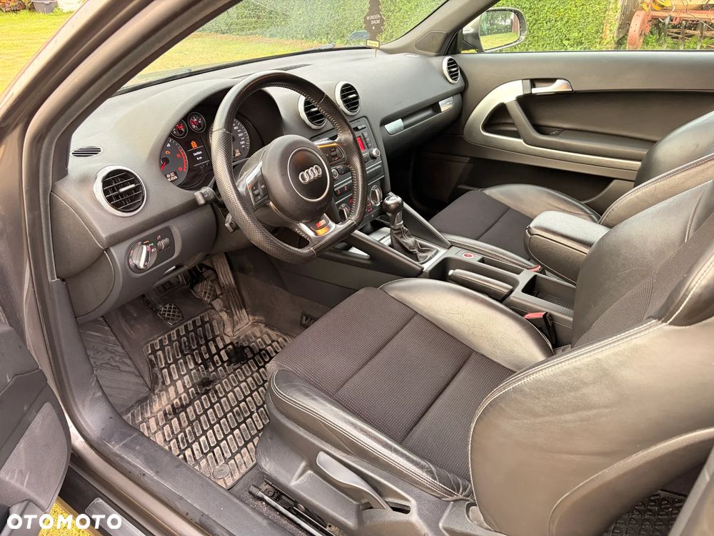 Audi A3 3-drzwiowe 2.0 TDI DPF Quattro Attraction - 7