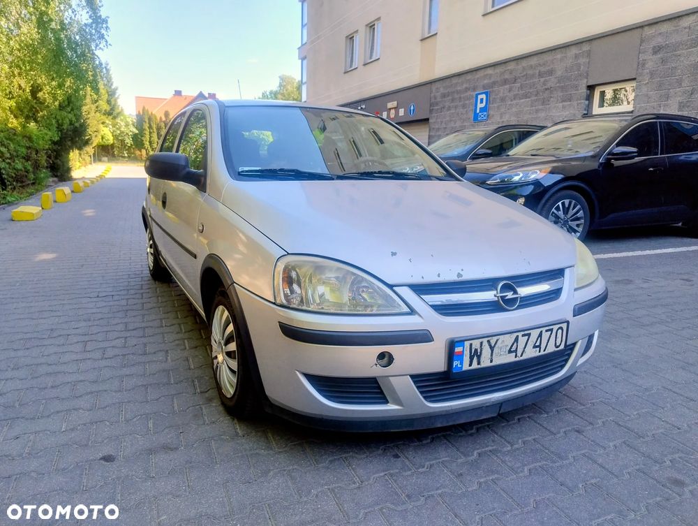 Opel Corsa 1.2 16V Essentia - 4