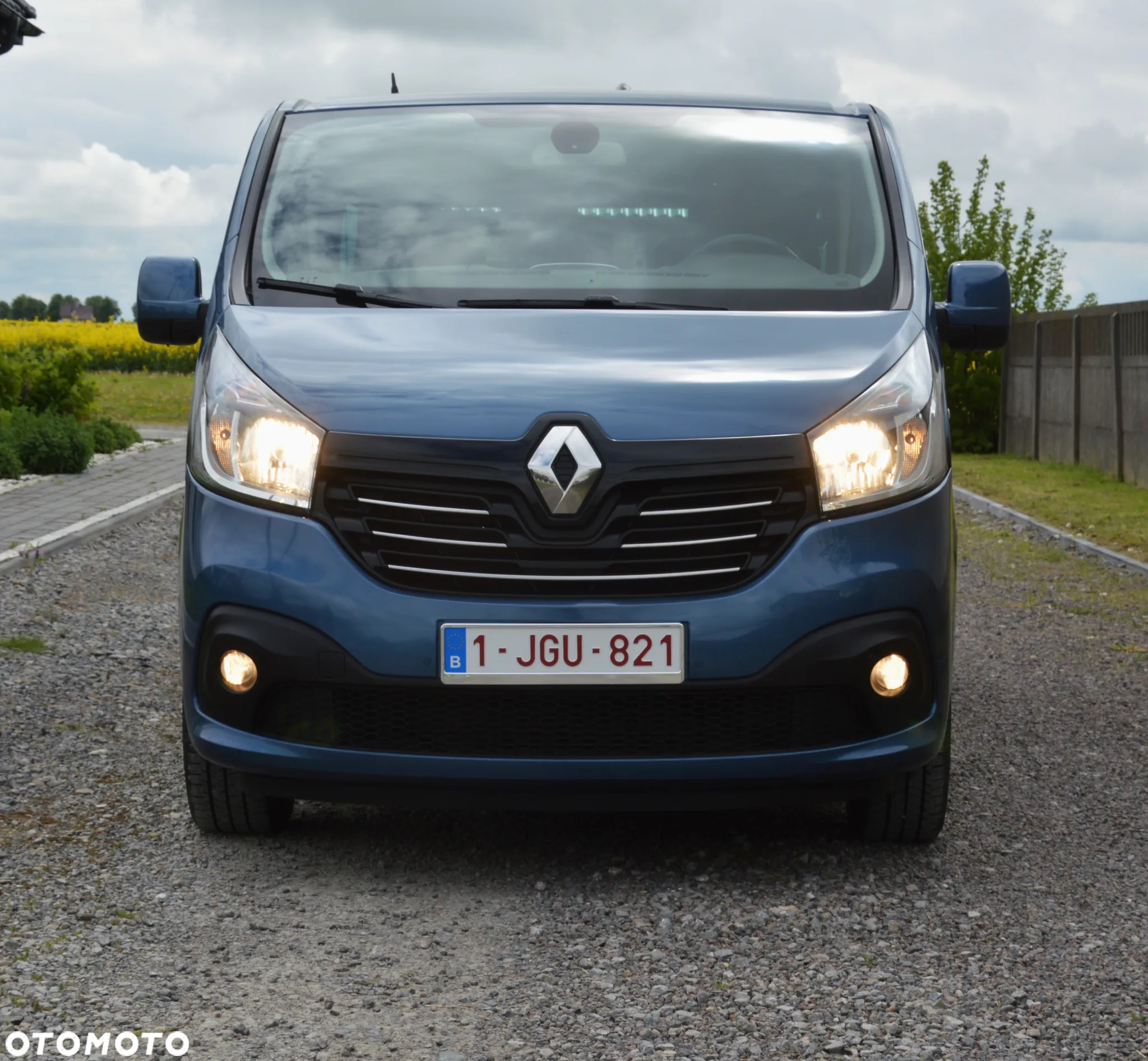 Renault Trafic - 2