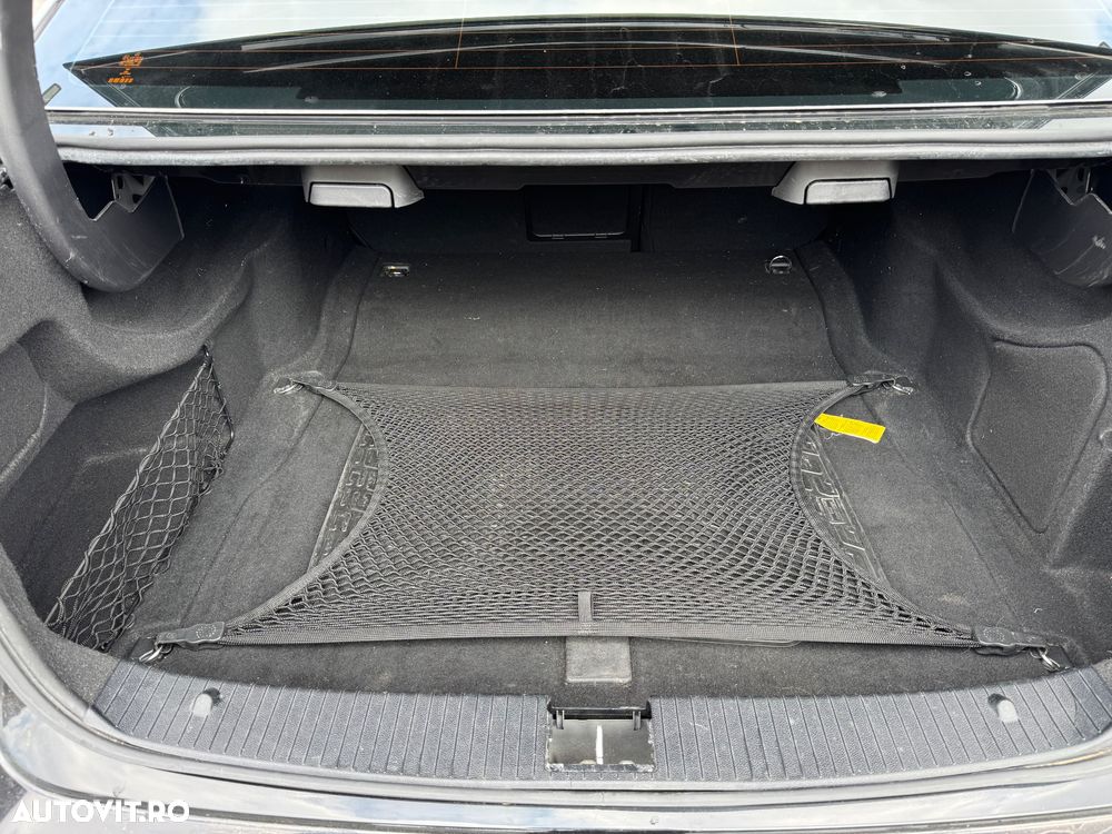 Mercedes-Benz E 220 BlueTEC Aut. - 11
