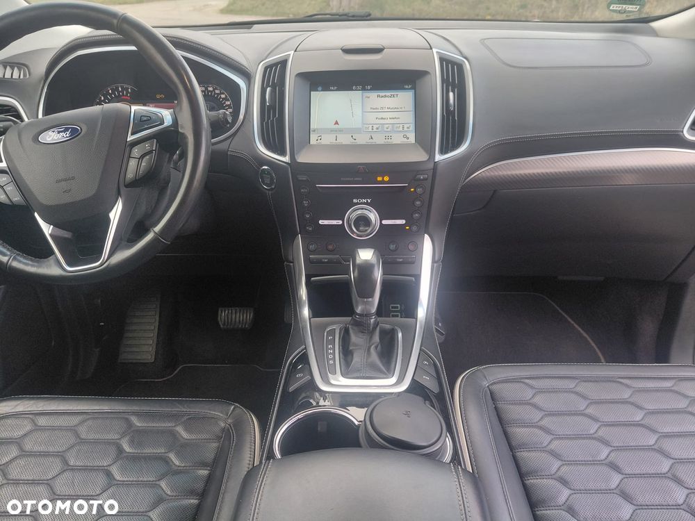 Ford Edge 2.0 TDCi Bi-Turbo 4x4 Vignale - 6