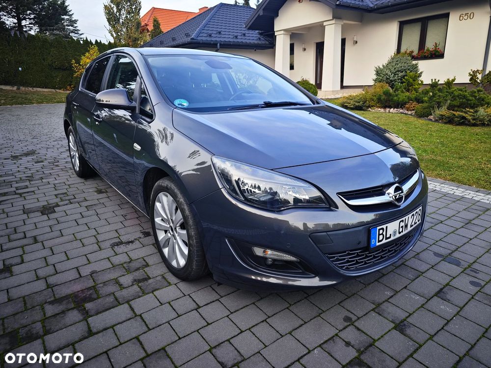 Opel Astra 2015 photo 3