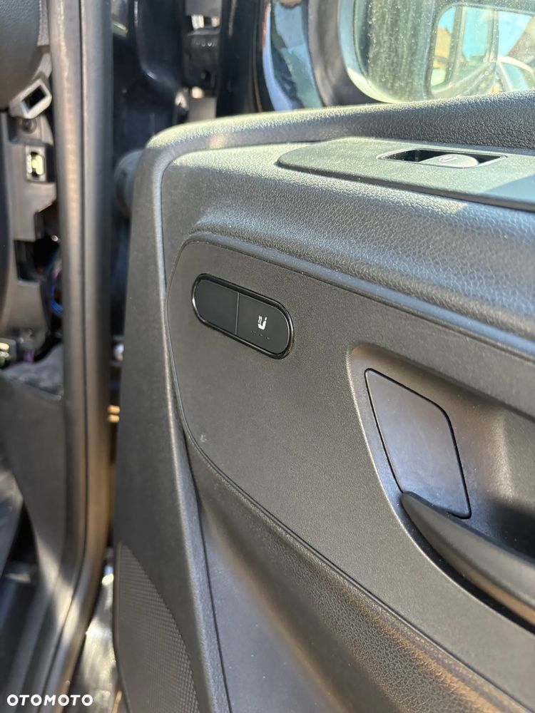 Mercedes-Benz Sprinter - 22