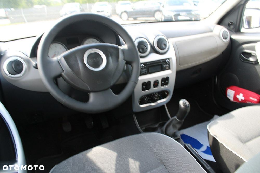 Dacia Logan - 13