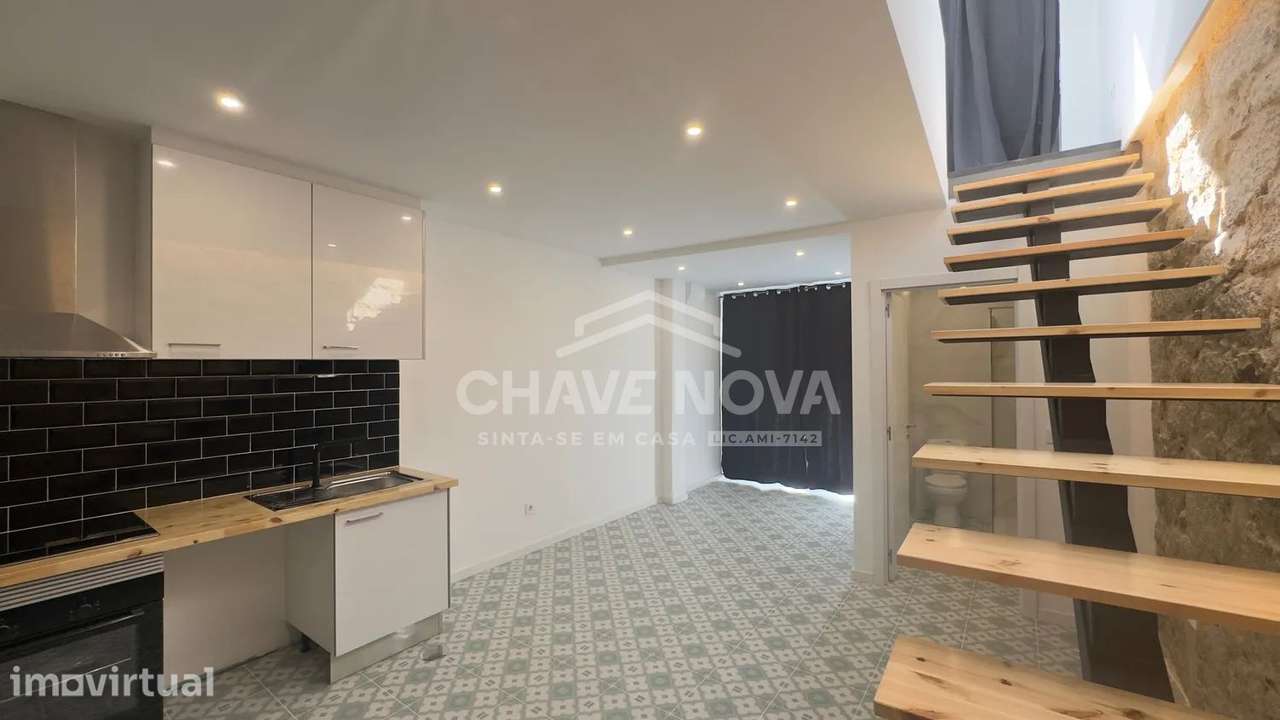 Moradia T1 Mezanine em Oliveira do Douro - Grande imagem: 3/22