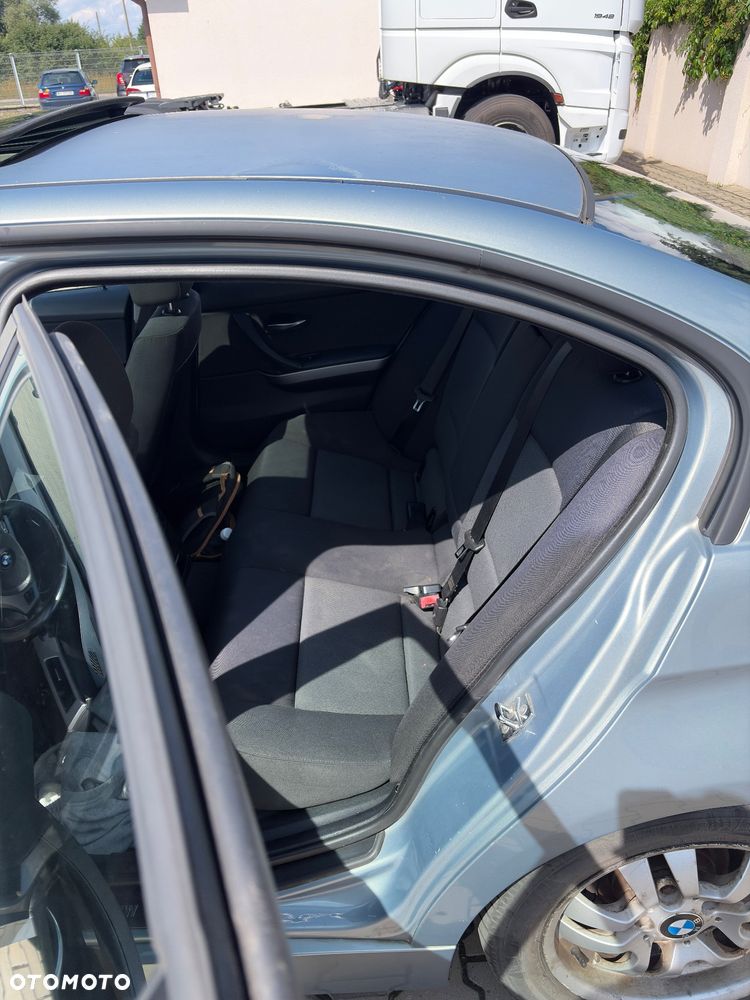 BMW Seria 3 320d - 10