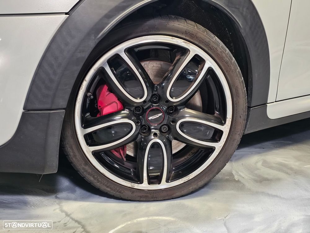 MINI 3 Portas John Cooper Works Aut. - 35