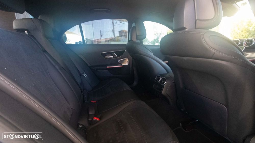 Mercedes-Benz C 300 d AMG Line - 12