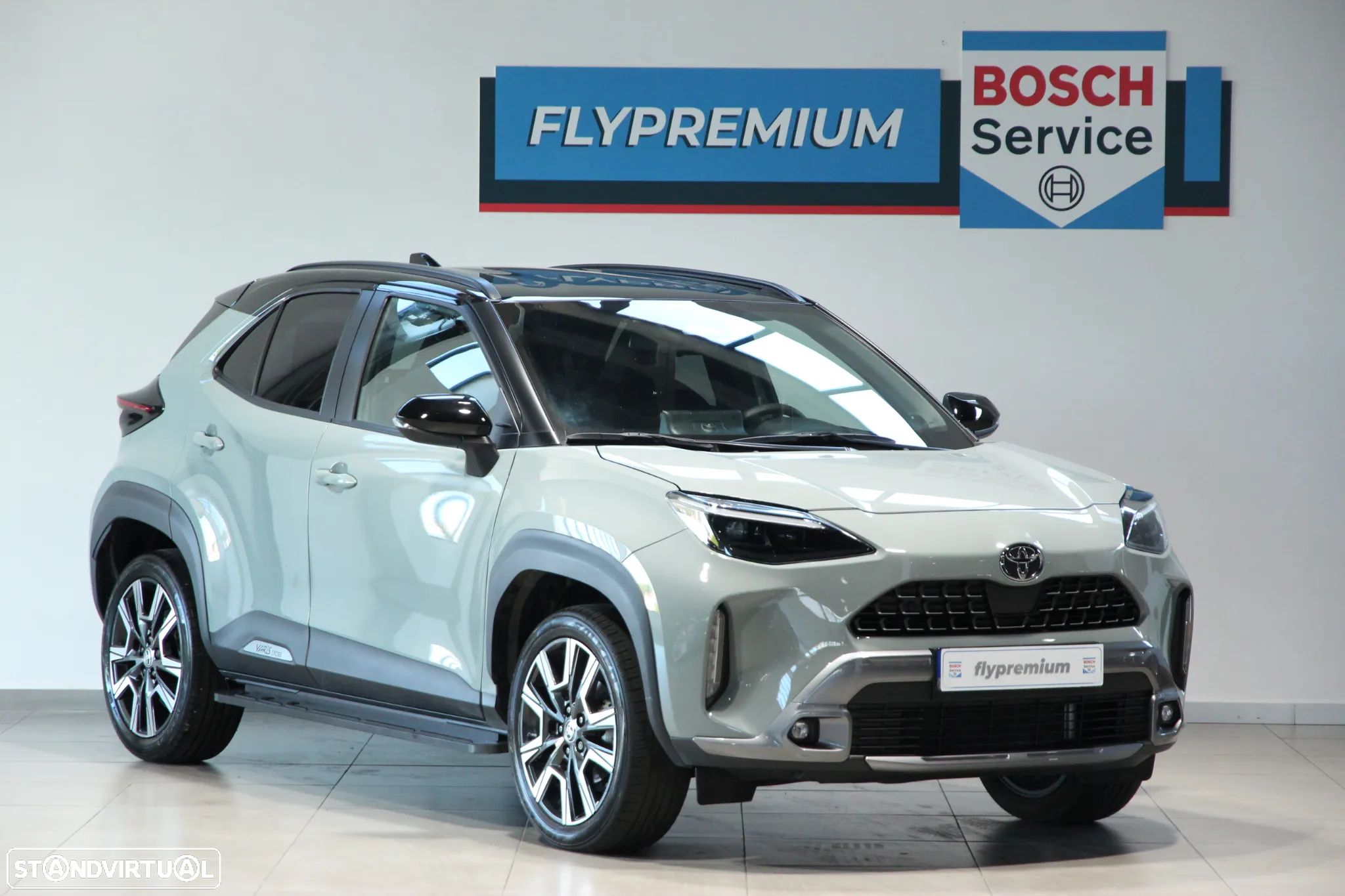 Toyota Yaris Cross 1.5 HDF Luxury - 1