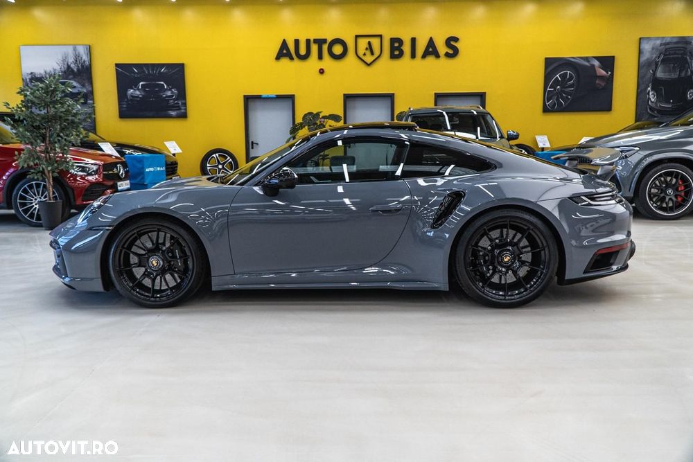 Porsche 911-TURBO-S - 17
