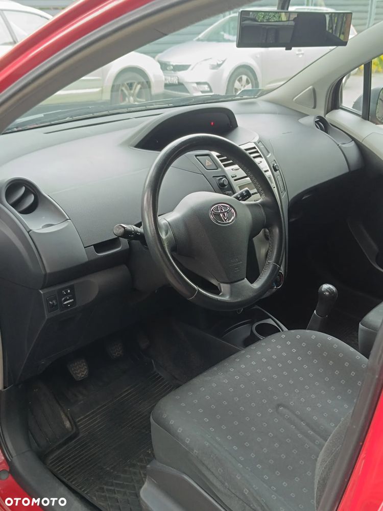 Toyota Yaris 1.0 VVT-i - 13