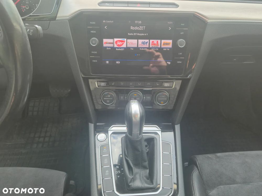 Volkswagen Passat 2.0 TDI Bi-Turbo BMT 4Mot Highline DSG - 34