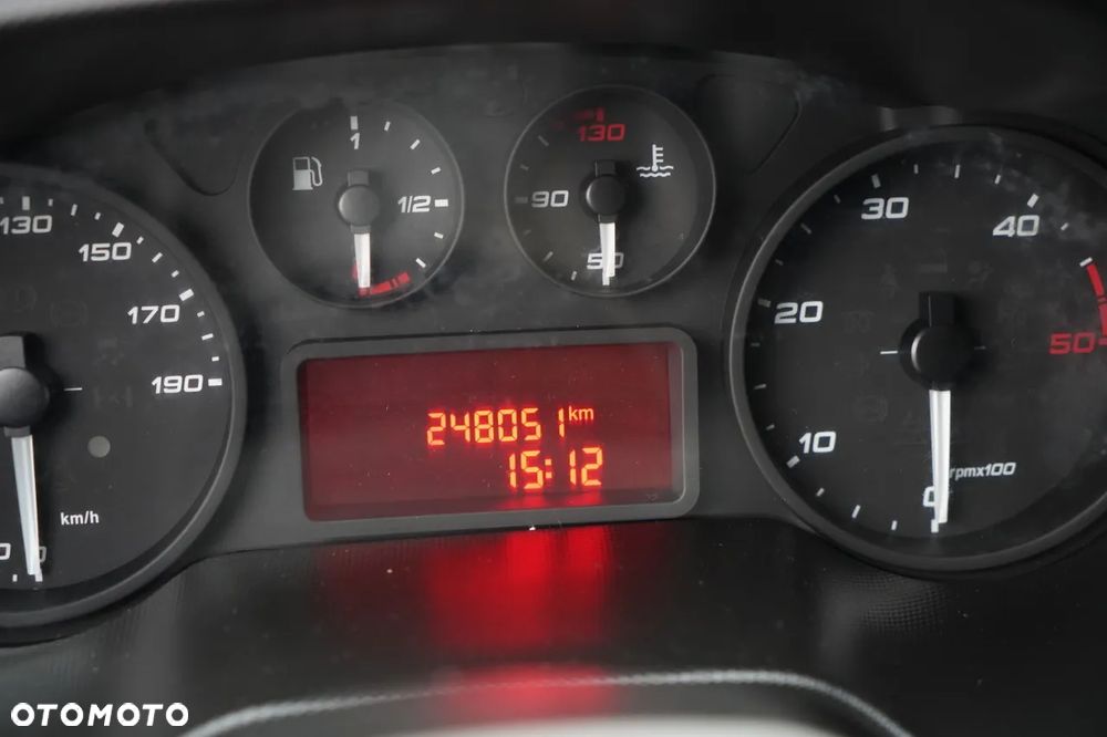 Iveco DAILY 35-140 / WYWROTKA / BRYGADÓWKA / BLIŹNIAK / MANUAL / 6 MIEJSC / - 36