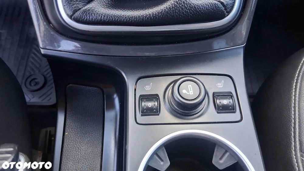 Ford Kuga 2.0 TDCi 4WD Titanium - 22