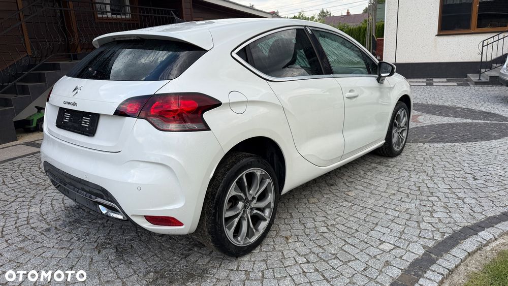 Citroën DS4 1.6 HDi SoChic - 2