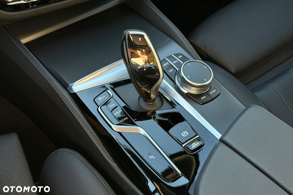 BMW Seria 5 530d mHEV M Sport sport - 9
