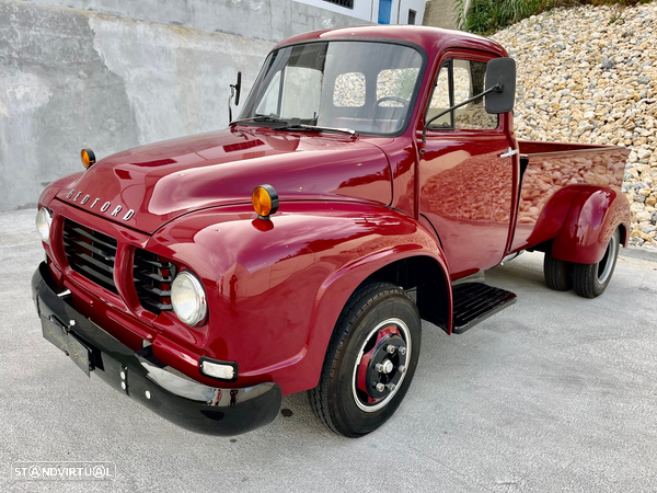Bedford J3