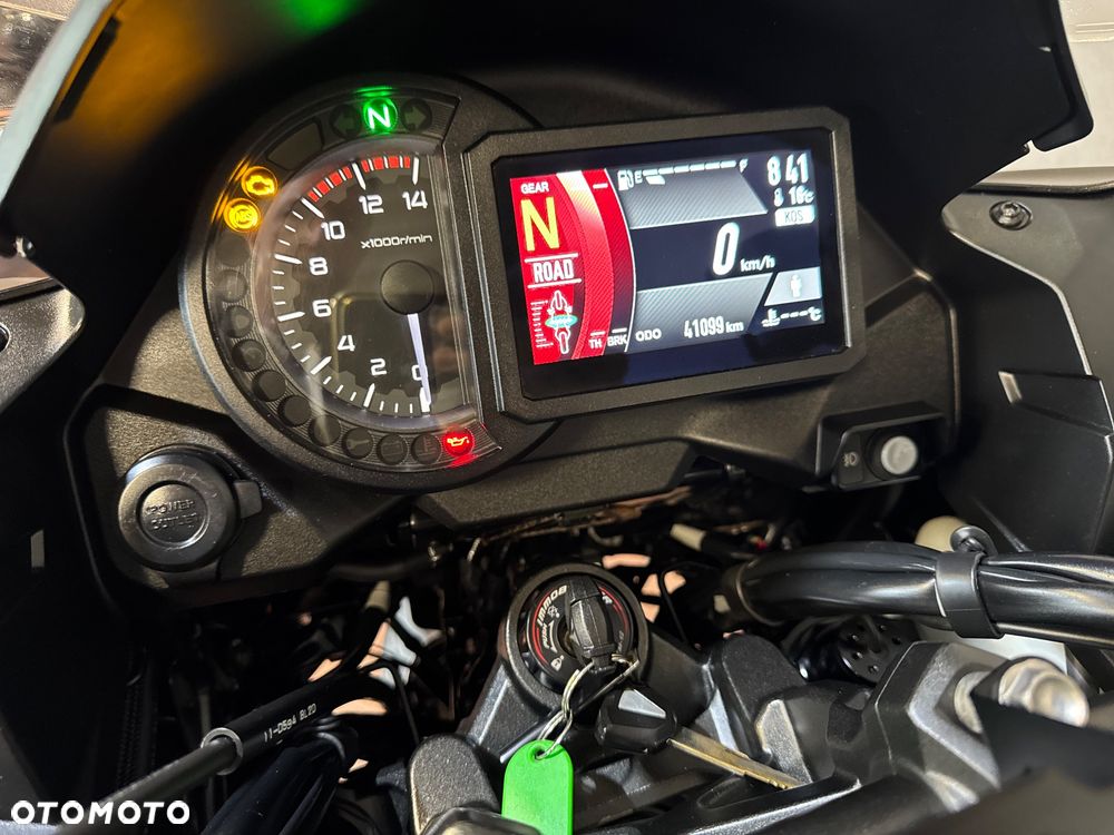 Kawasaki Versys 1000 - 8