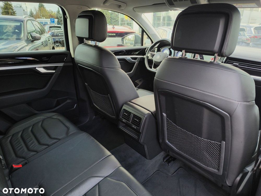 Volkswagen Touareg - 26