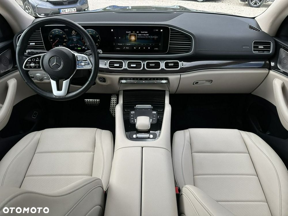 Mercedes-Benz GLS - 26