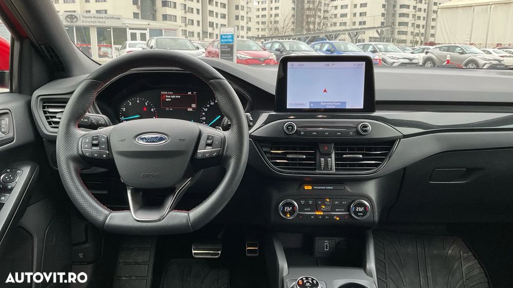 Ford Focus 1.5 Ecoboost ST-Line - 10