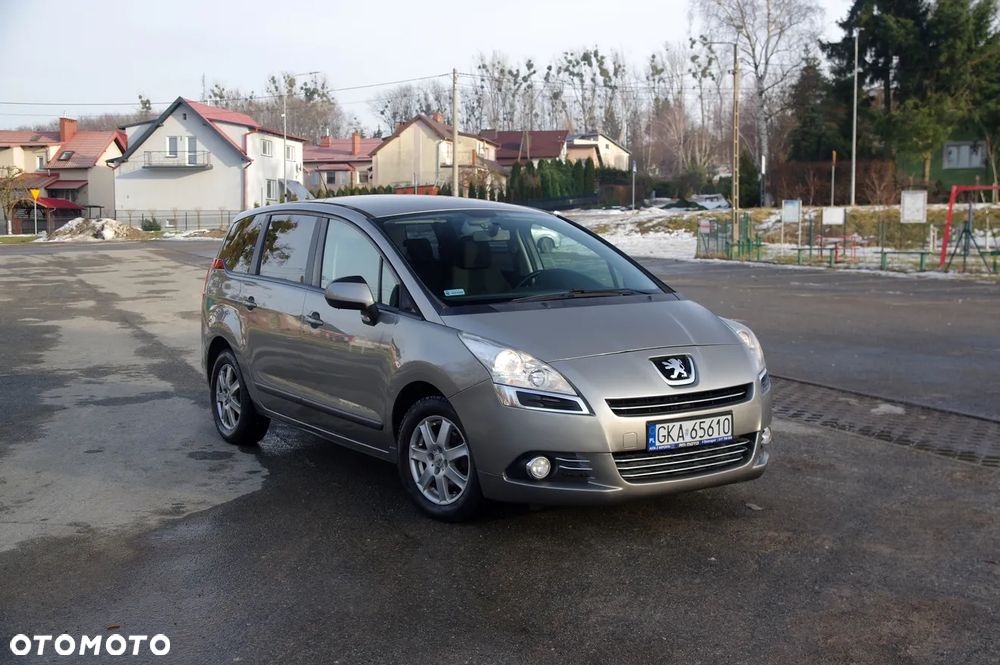 Peugeot 5008 - 3