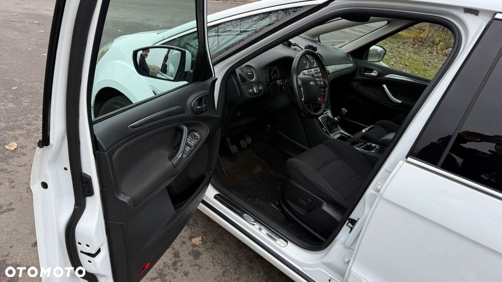 Ford S-Max 2.0 TDCi DPF Titanium - 16