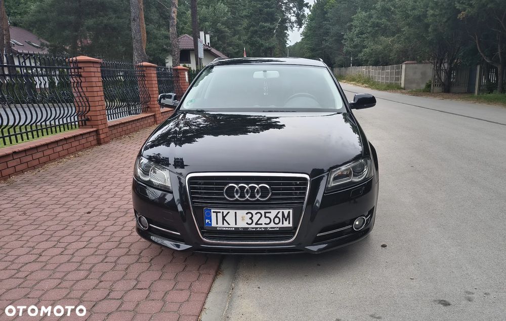 Audi A3 Sportback - 1