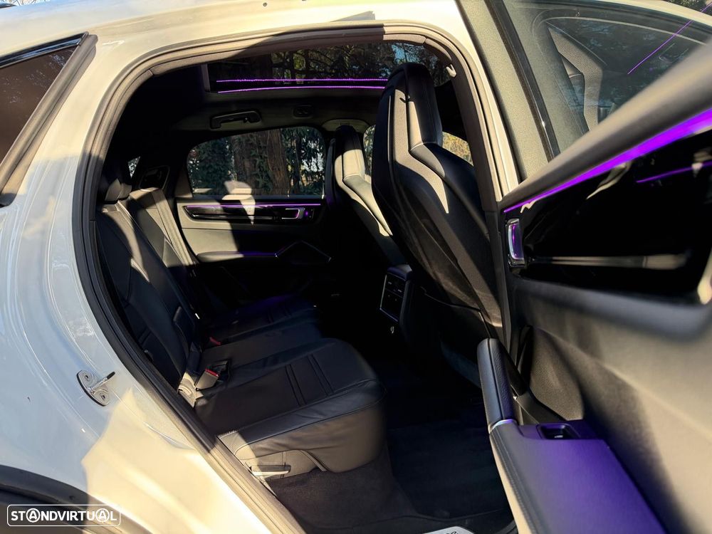 Porsche Cayenne E-Hybrid - 35